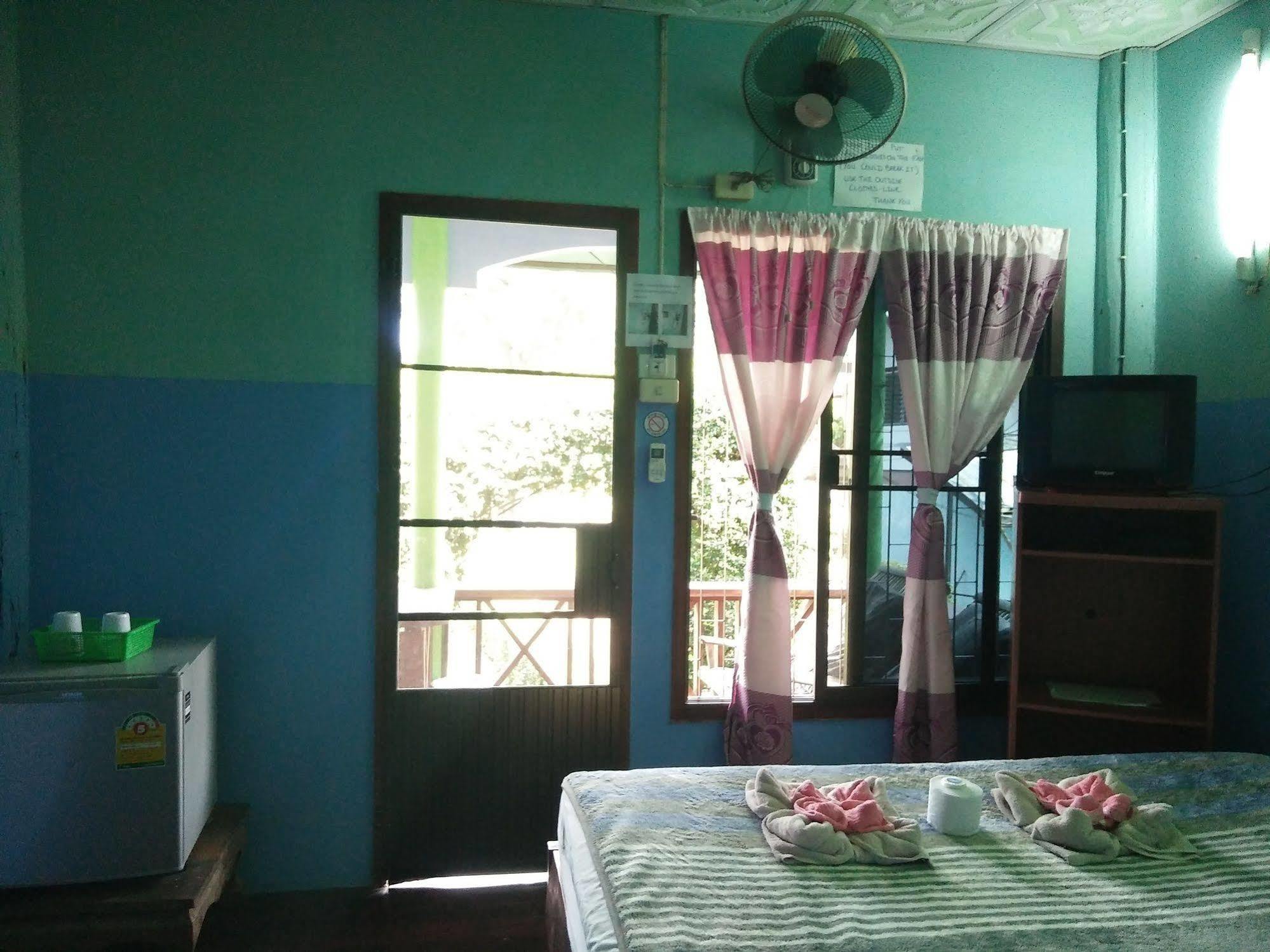 Mr Jan Guesthouse パーイ エクステリア 写真