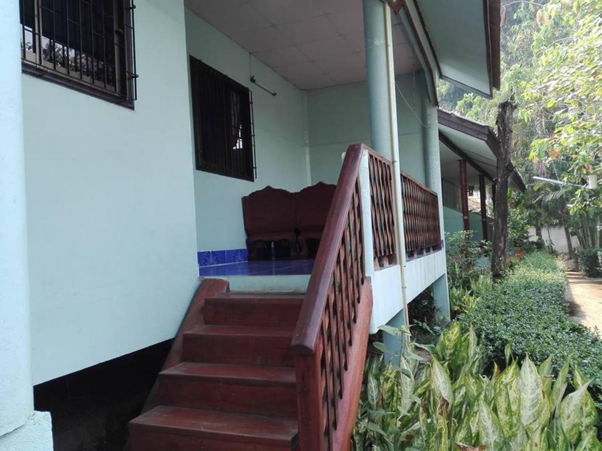 Mr Jan Guesthouse パーイ エクステリア 写真